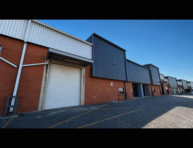 793M² WAREHOUSE TO LET IN LONGLAKE